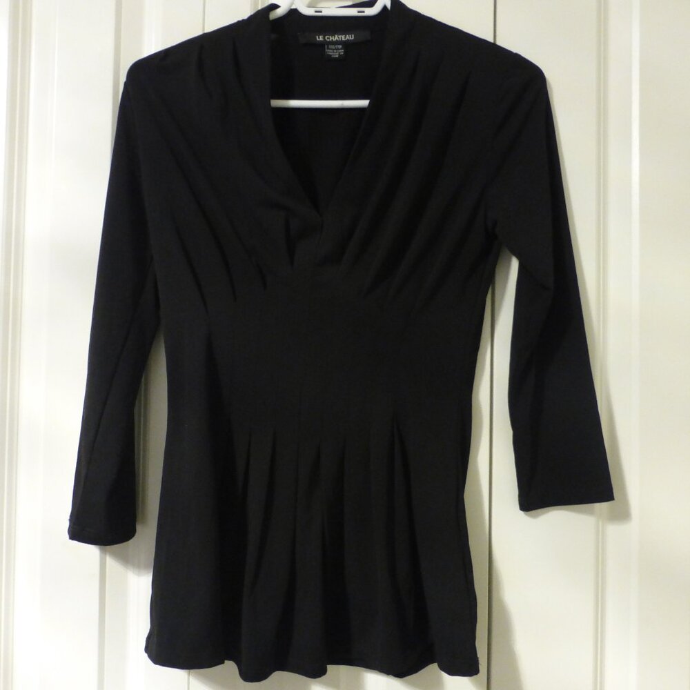 LE CHATEAU black pleated v-neck top with drop waist
